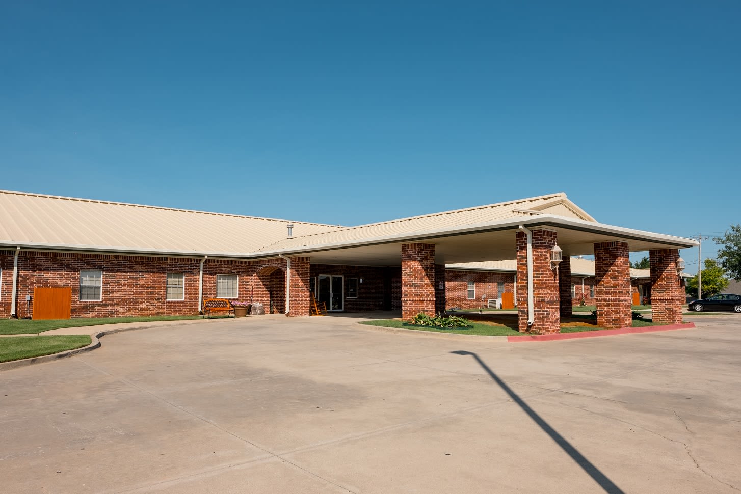 Homestead of Del City outdoor common area