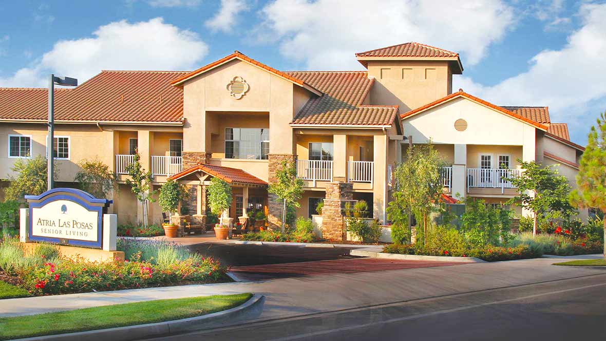 Atria Las Posas community exterior