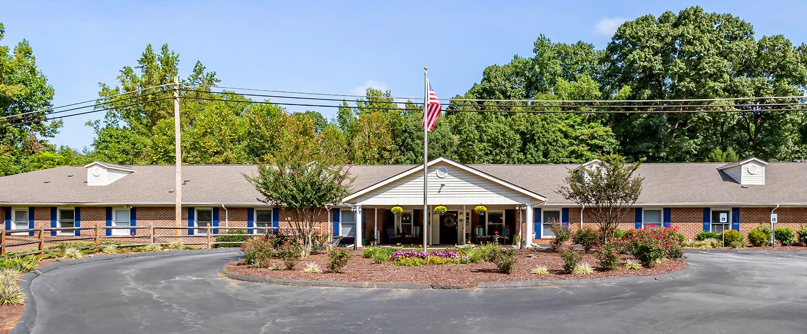 Brookdale East Broad community exterior