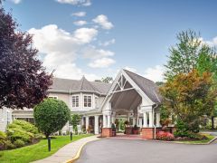 Sunrise of Plainview community exterior