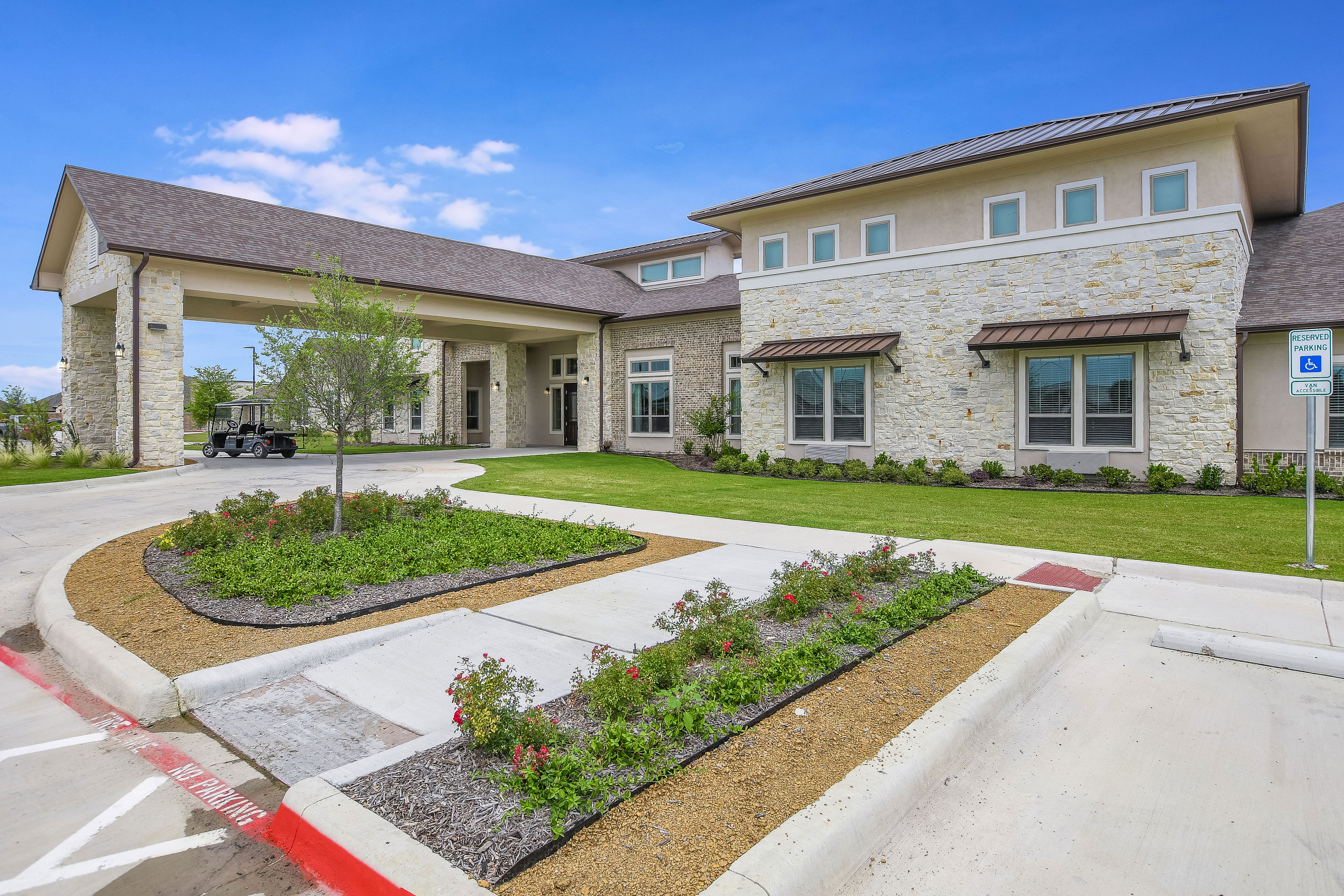 Arabella of Red Oak community exterior