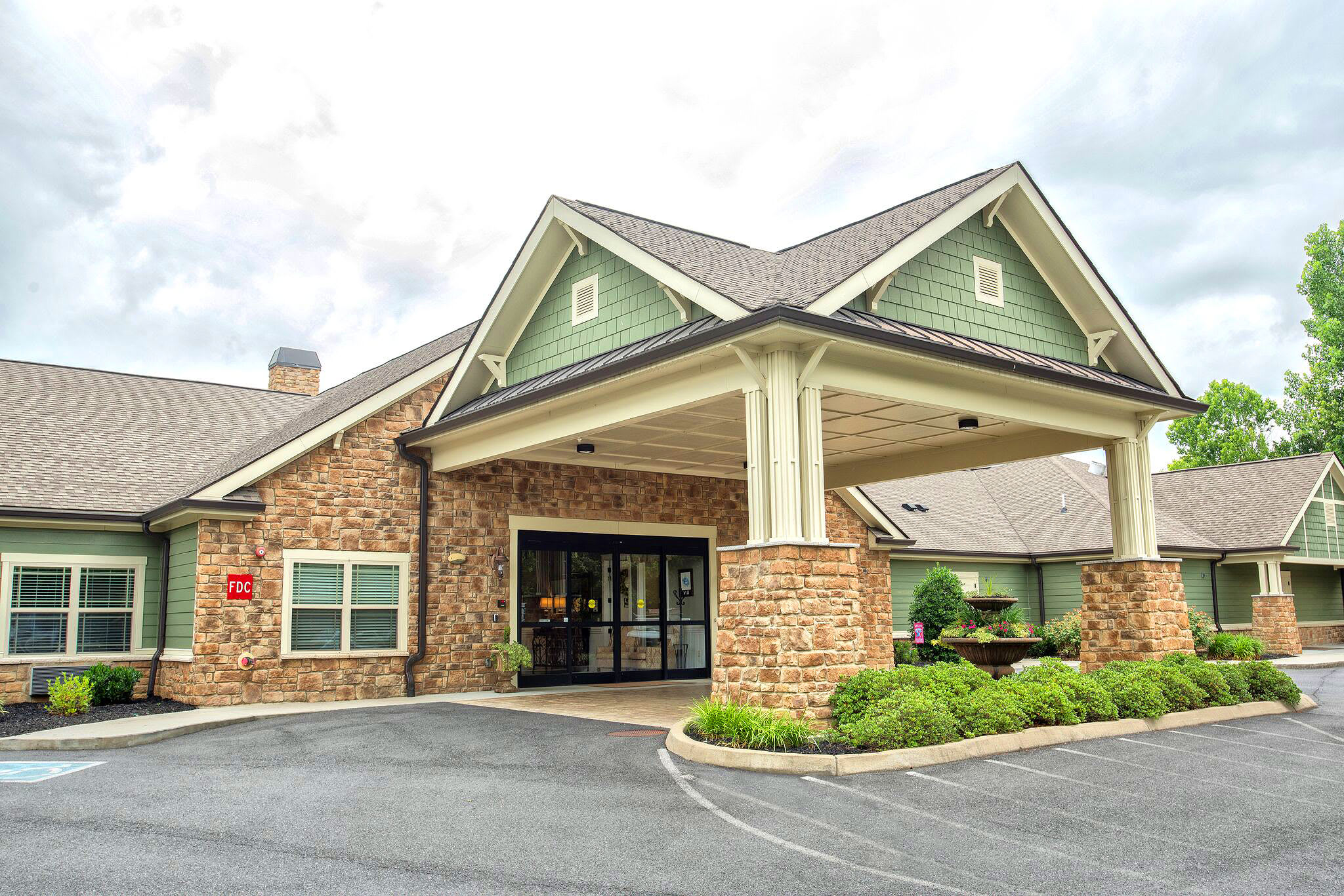 Dominion Senior Living of Sevierville Community Exterior