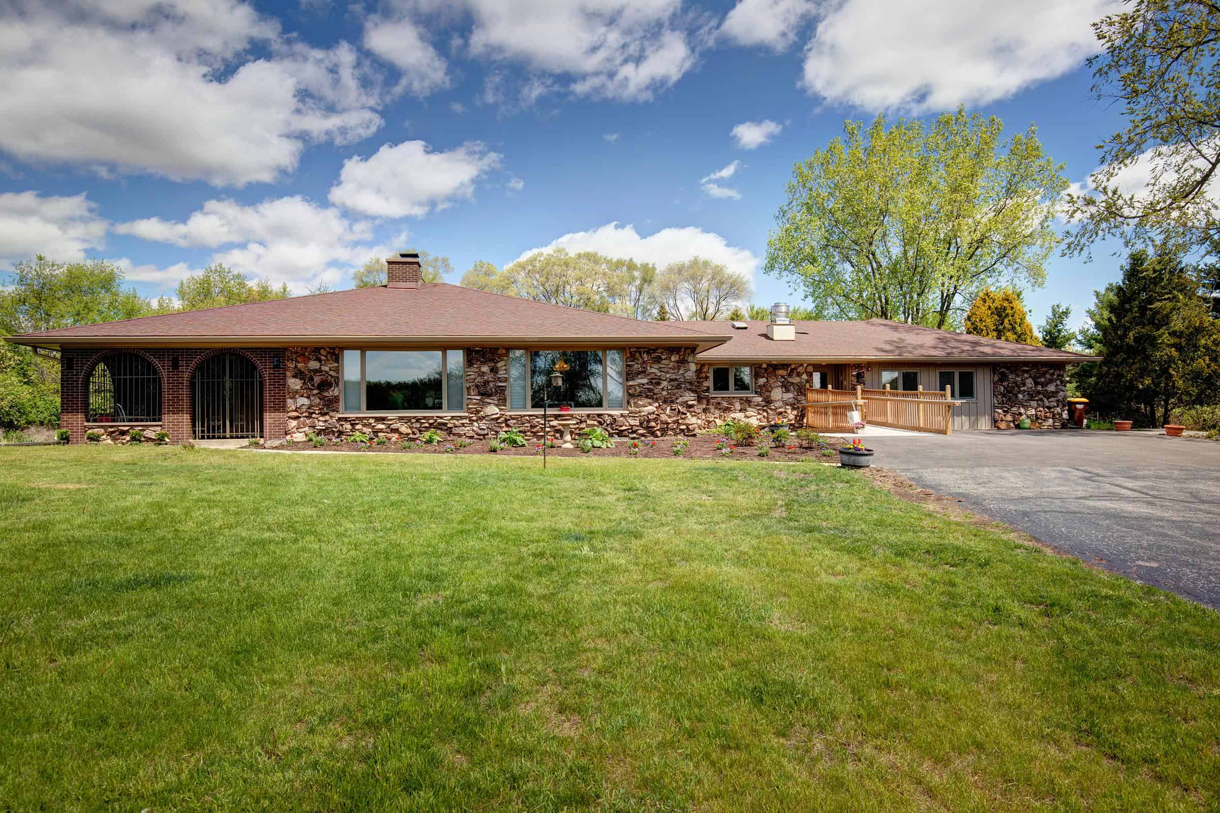 Shepherd of Crystal Lake community exterior