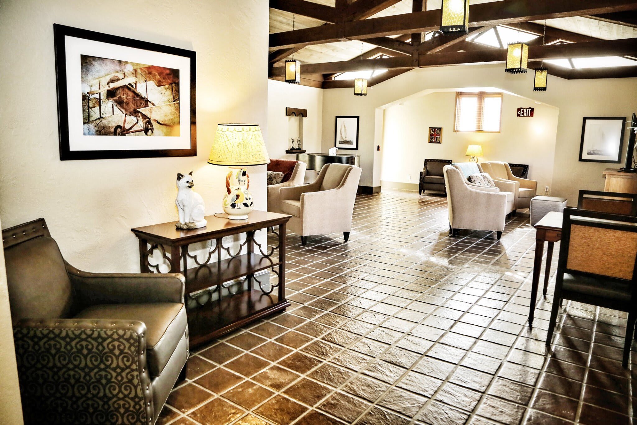 Pacific Oaks Memory Care indoor common area