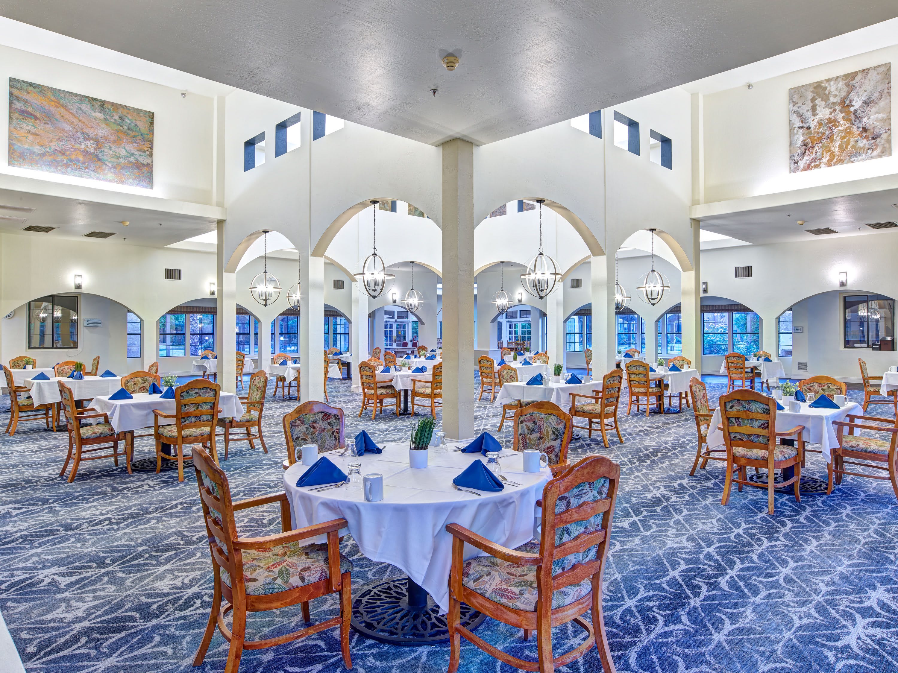 Arbor Ridge dining room