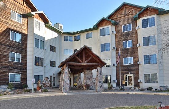 Rose Arbor & Wildflower Lodge community entrance