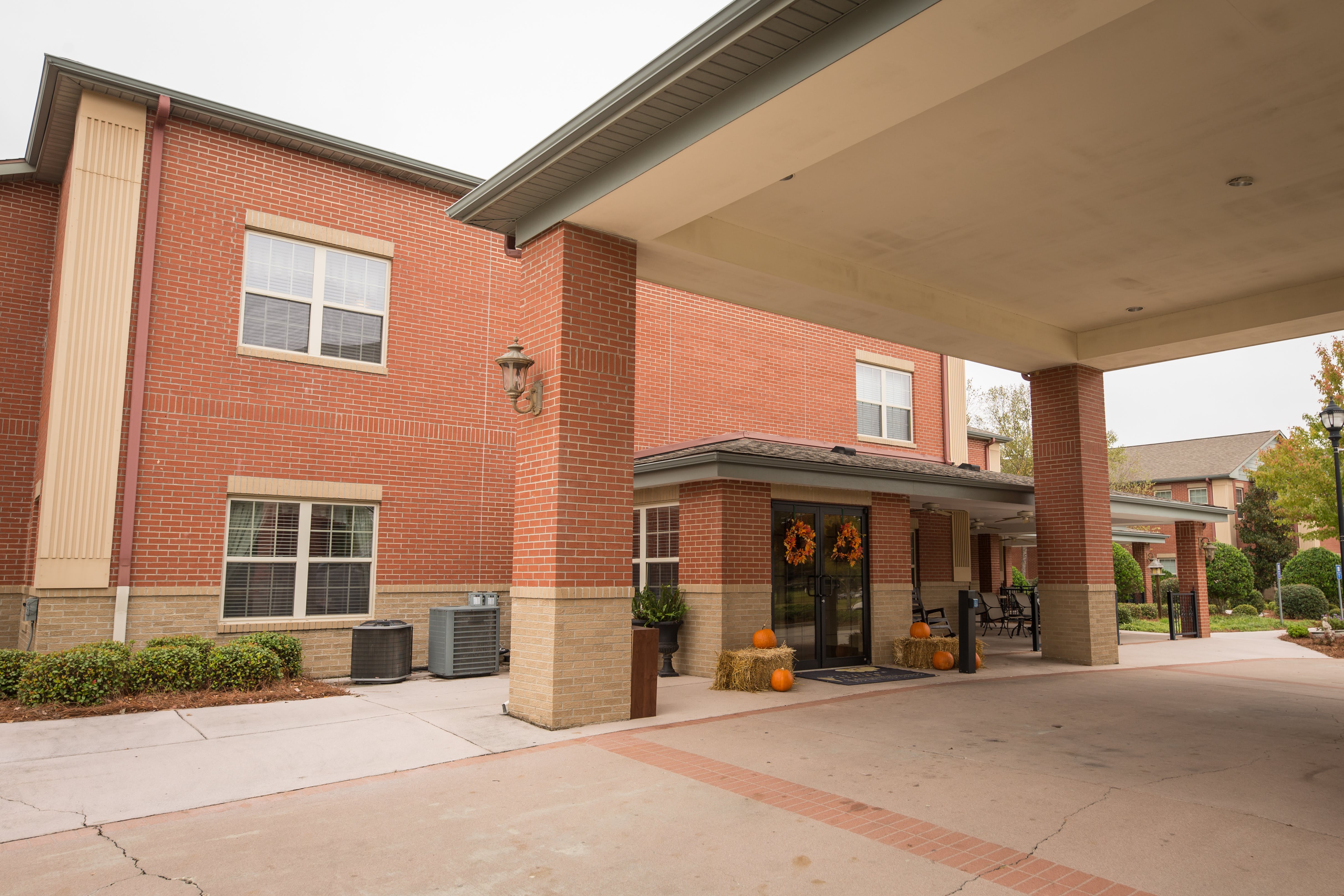 Crescent Landing at Hattiesburg community exterior