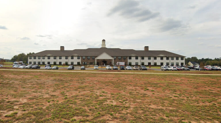 The Fountains in Cartersville community exterior