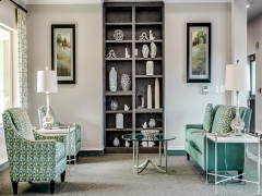 Colonial Oaks Senior Living at Campbell Park indoor common area