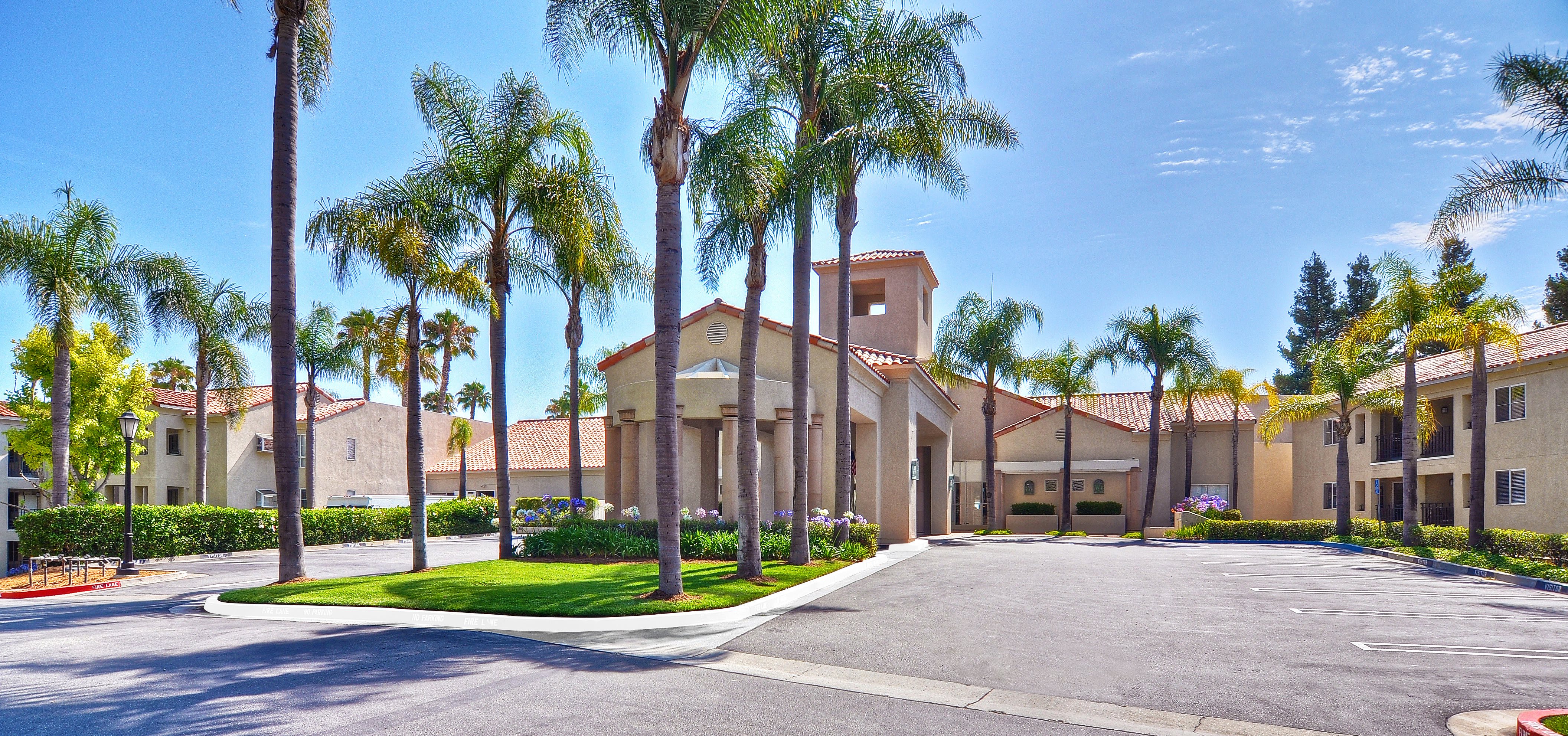 The Ivy at Wellington community exterior