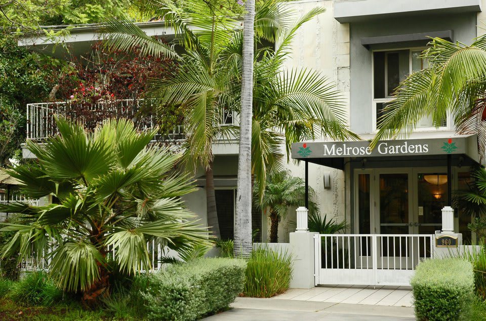 The Cottages at Melrose Gardens outdoor common area