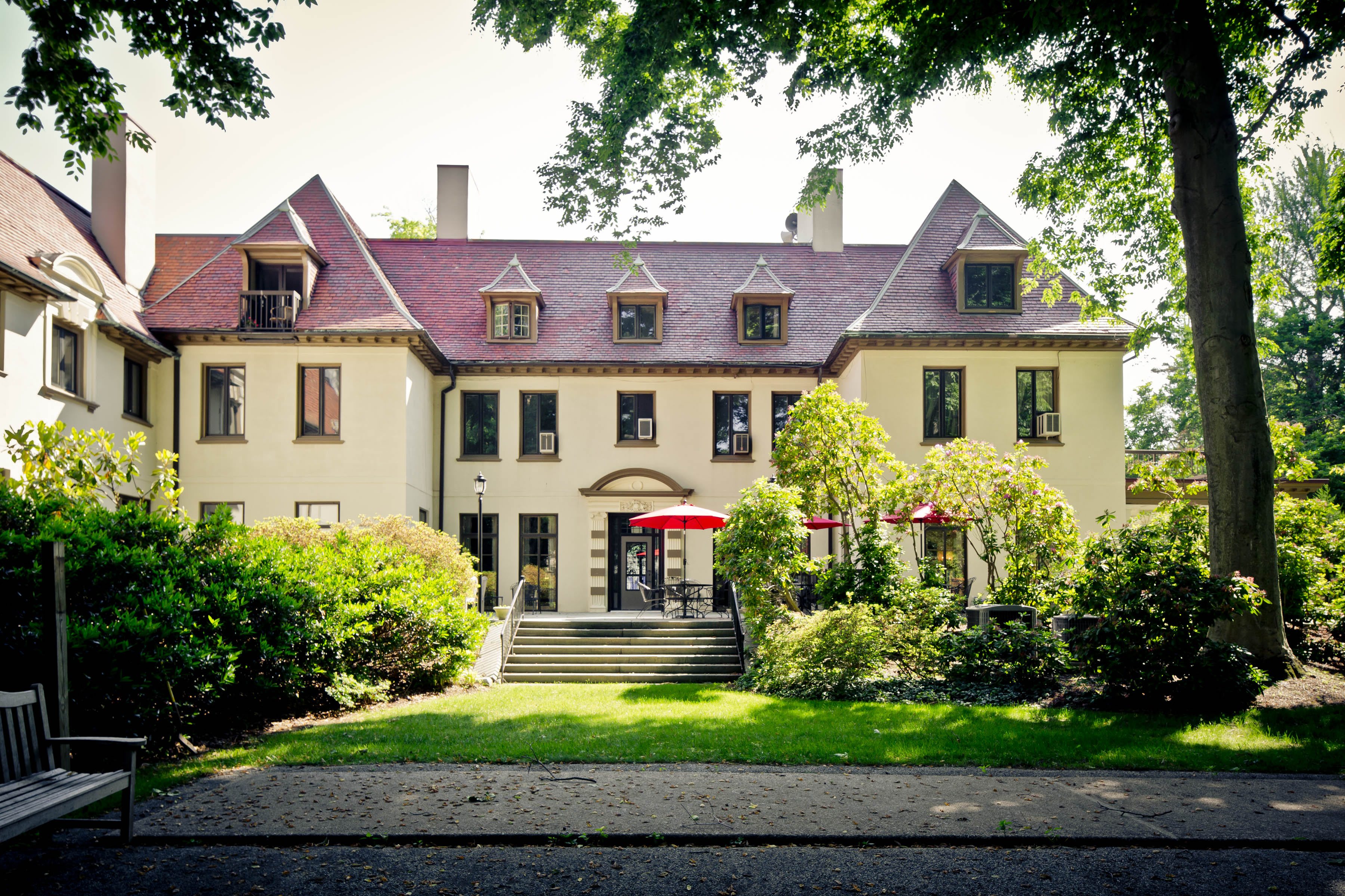 The Mansion at Rosemont community exterior