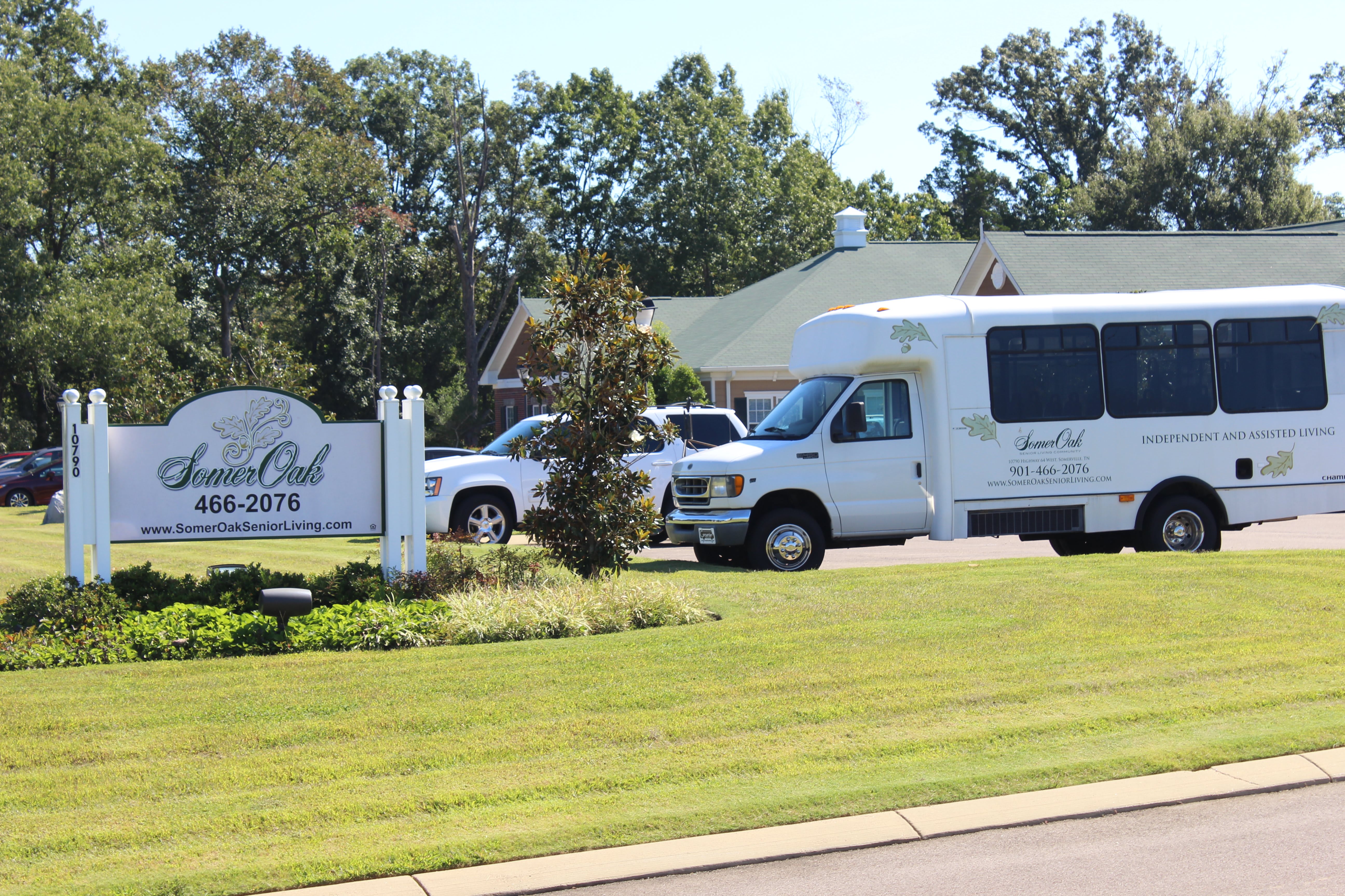 SomerOak Senior Living community exterior