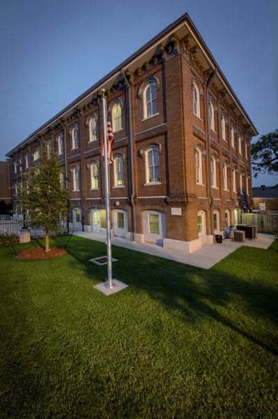 The Suites at Algiers Point community exterior