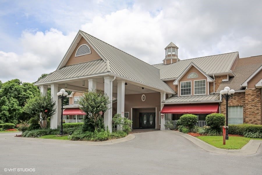 The Waterford at Carpenter's Creek community entrance