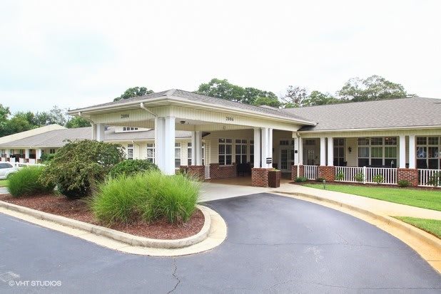 Pine Grove Senior Living Community Exterior