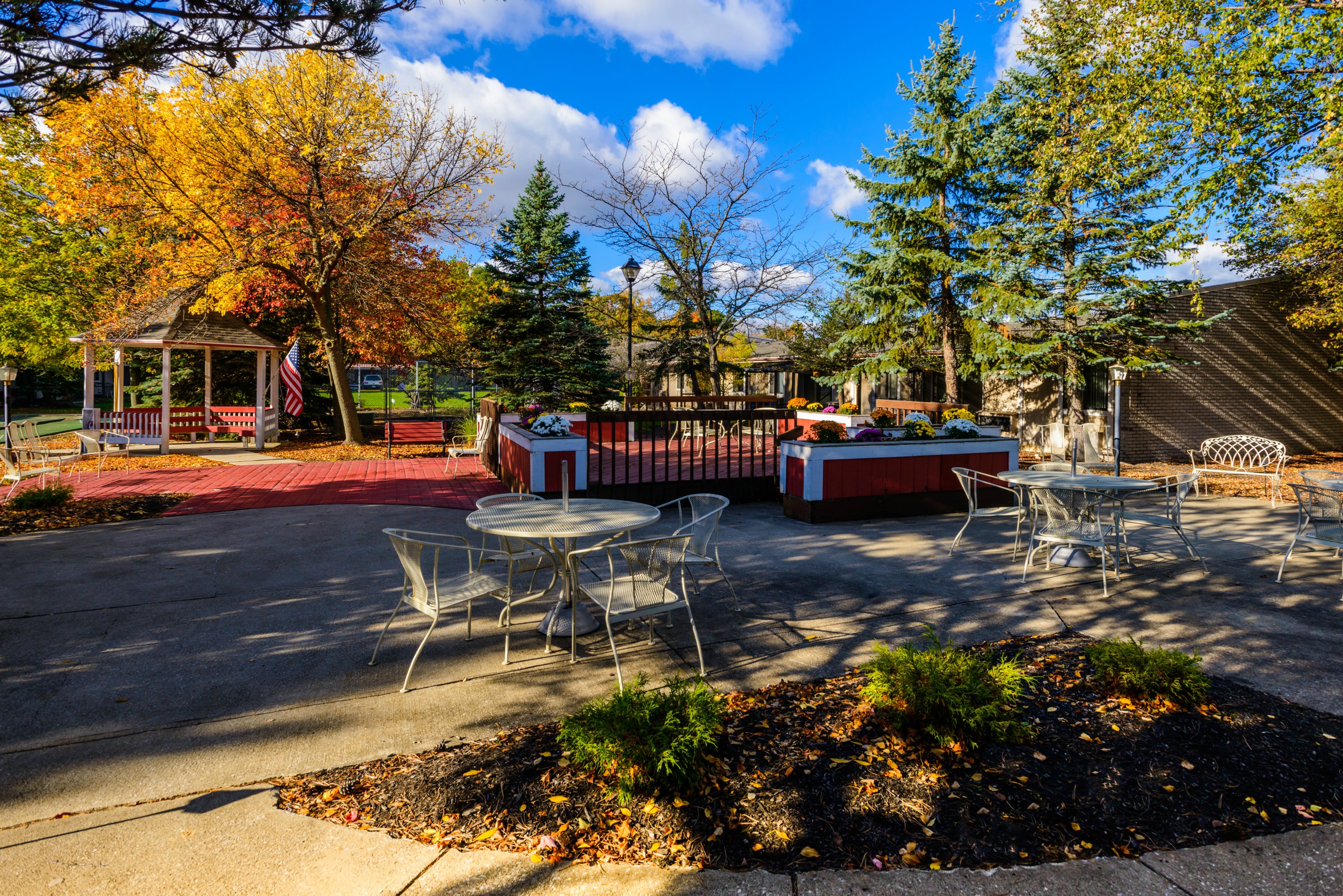 Woodside Senior Living patio