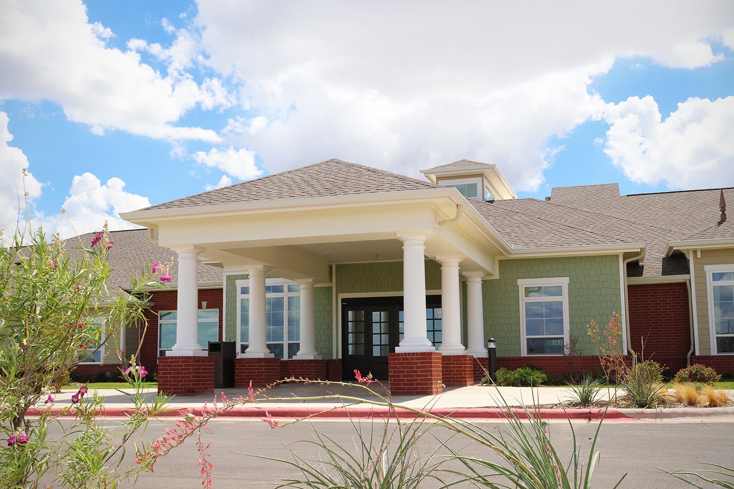 Lyndale Abilene Memory Care community entrance