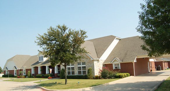 Meadow Creek Senior Living community exterior