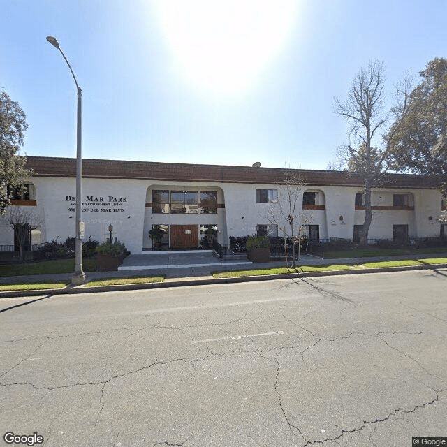 street view of Del Mar Park