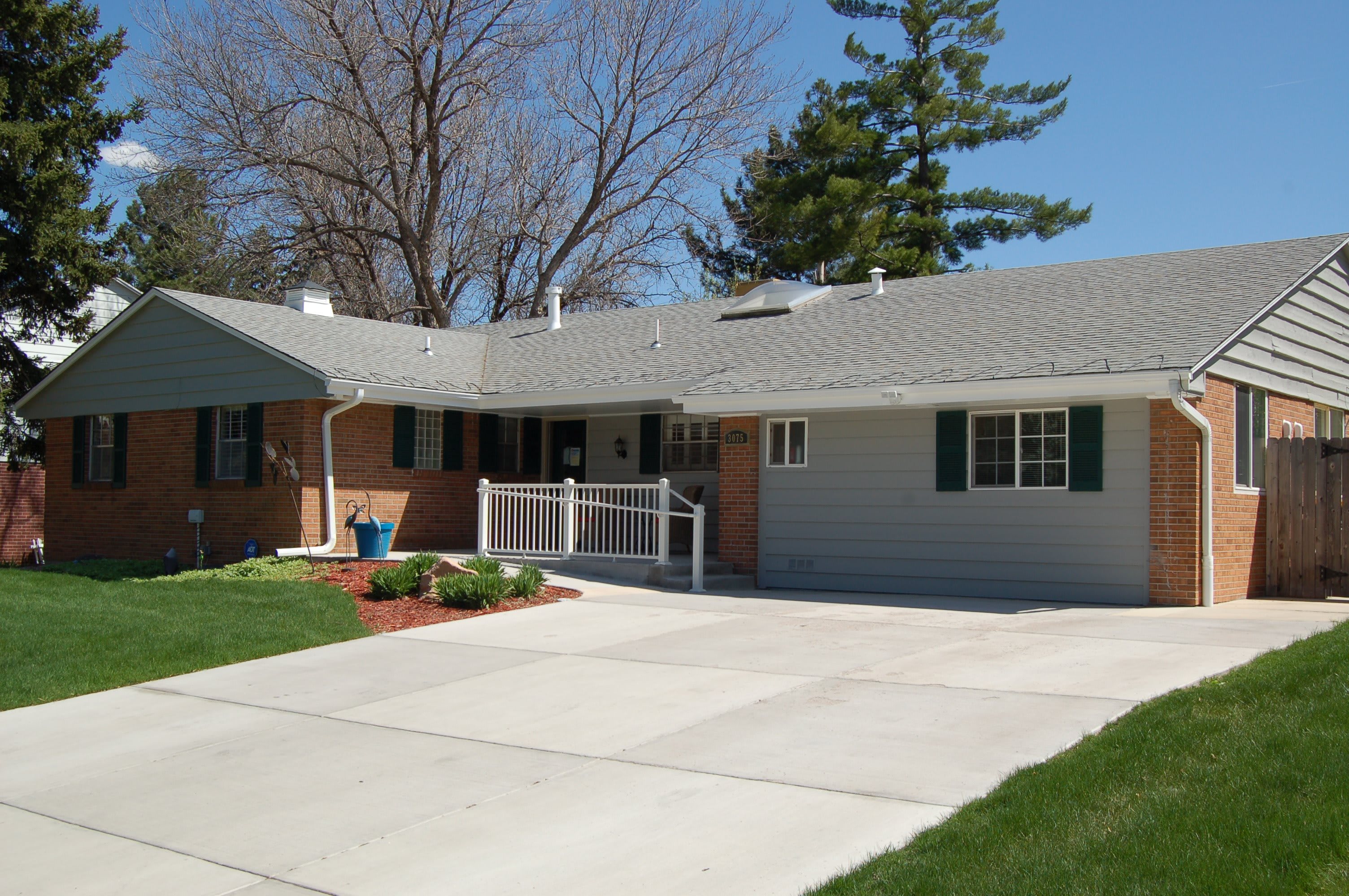 Serenity House I community exterior