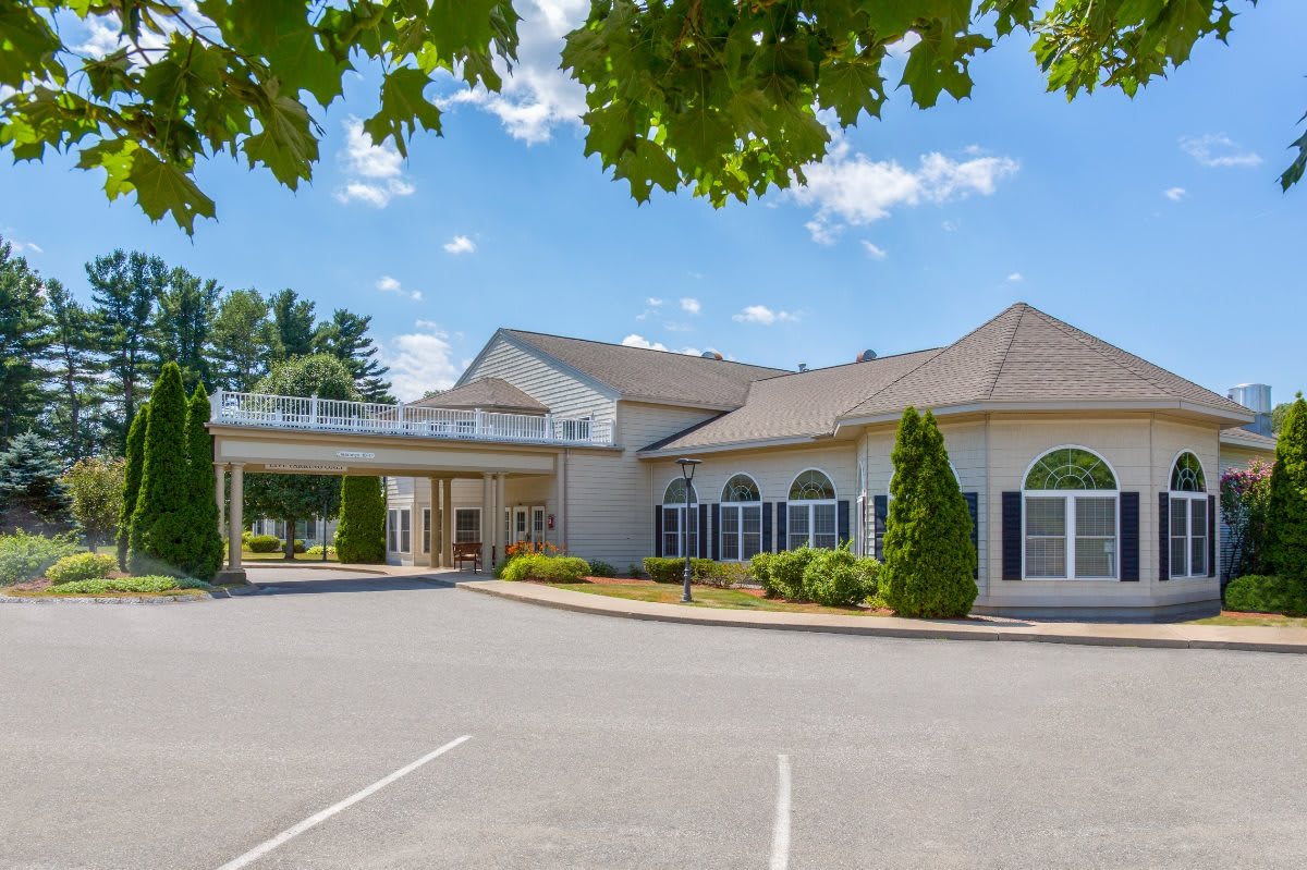 Benchmark Senior Living at Haverhill Crossings community exterior