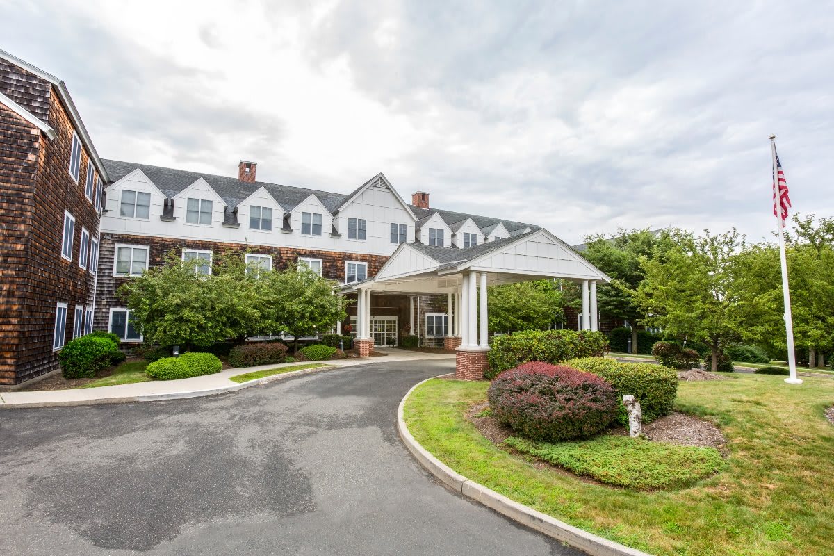 Benchmark Senior Living at Hamden community exterior