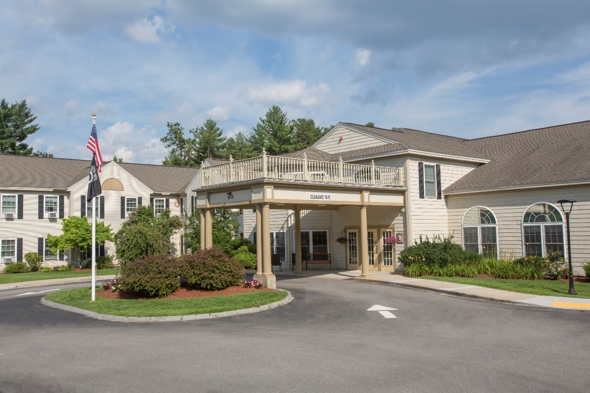 Benchmark Senior Living at Nashua Crossings community exterior