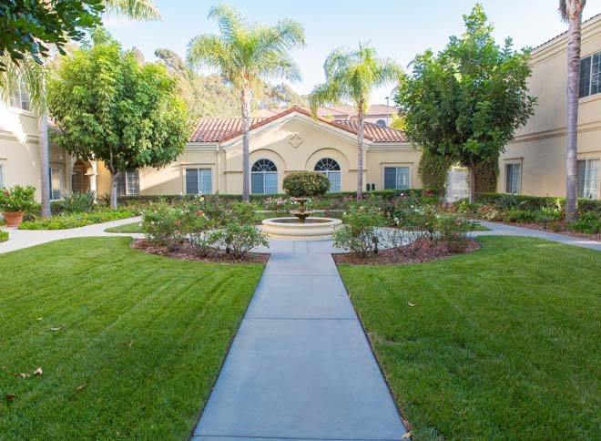 Bayshire Carlsbad outdoor common area