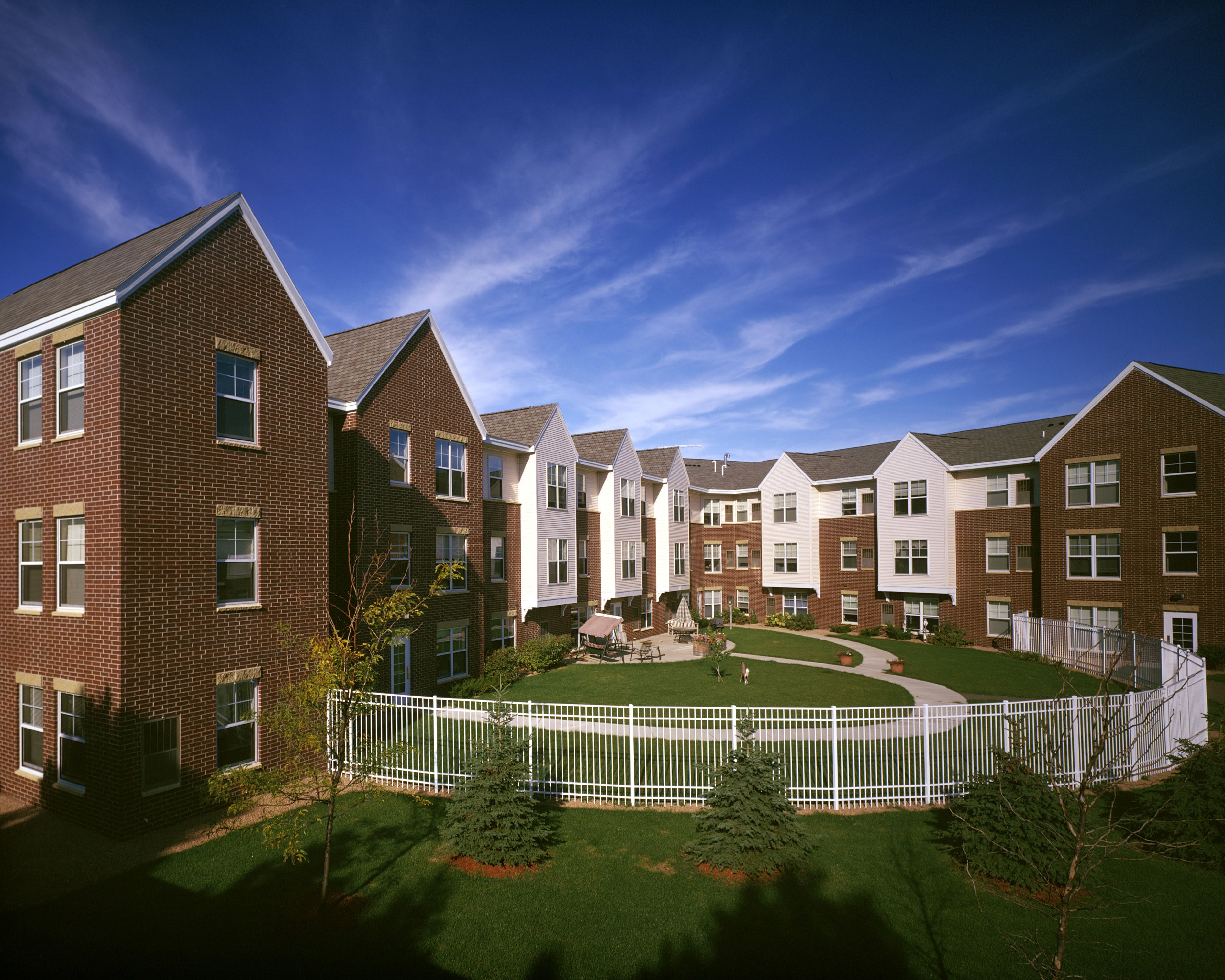 Waters of Eden Prairie community exterior