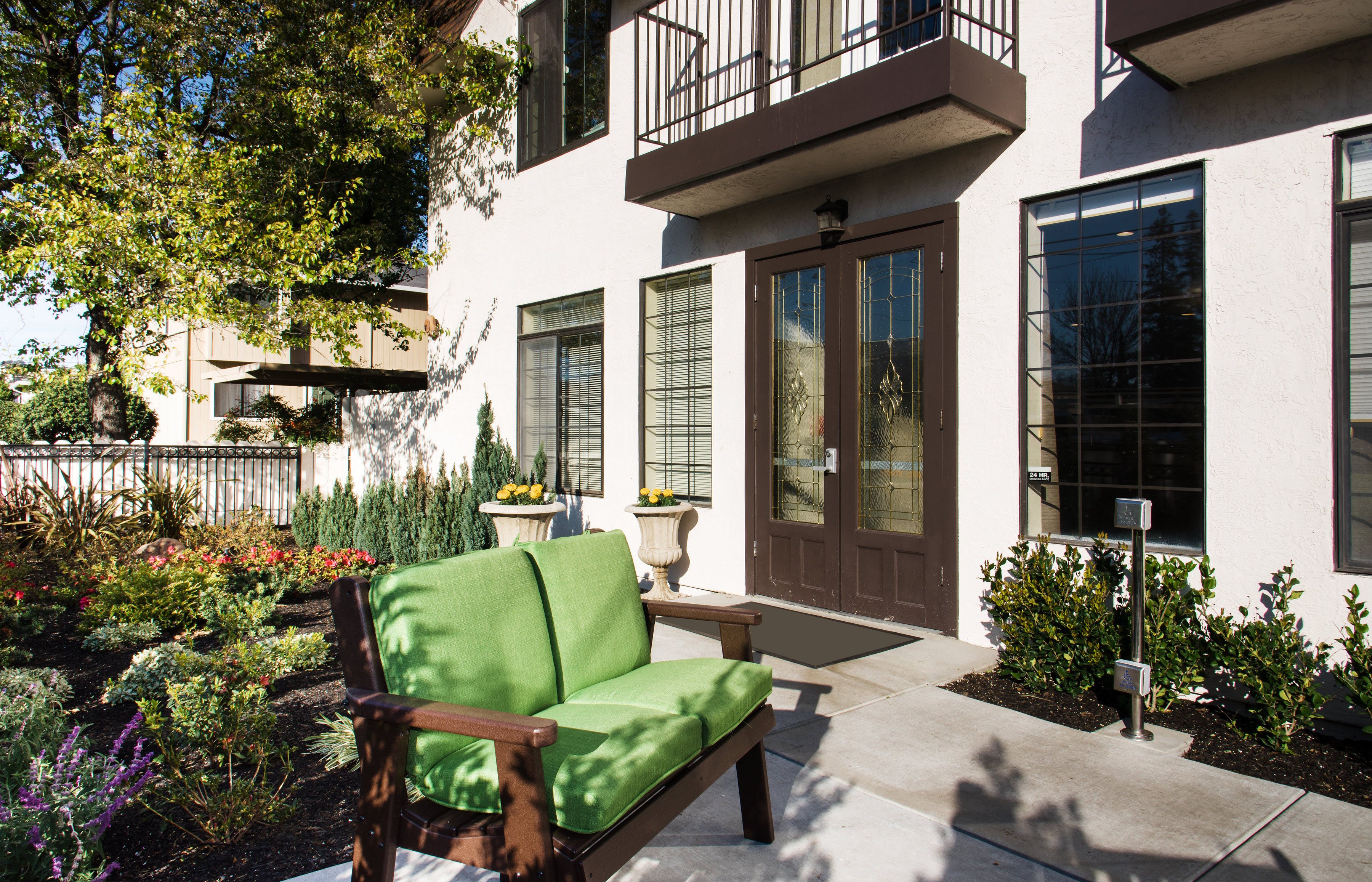 Carefield Castro Valley Assisted Living & Memory Care outdoor common area