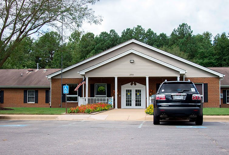 Dominion Village at Chesapeake community exterior