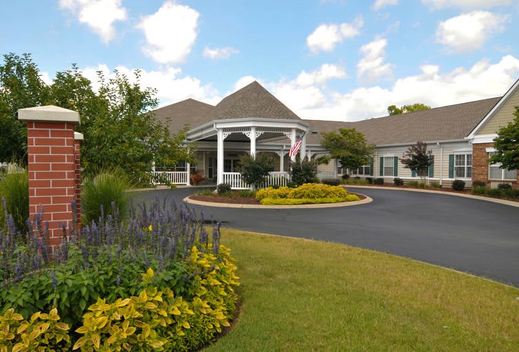 Charter Senior Living of Franklin community exterior