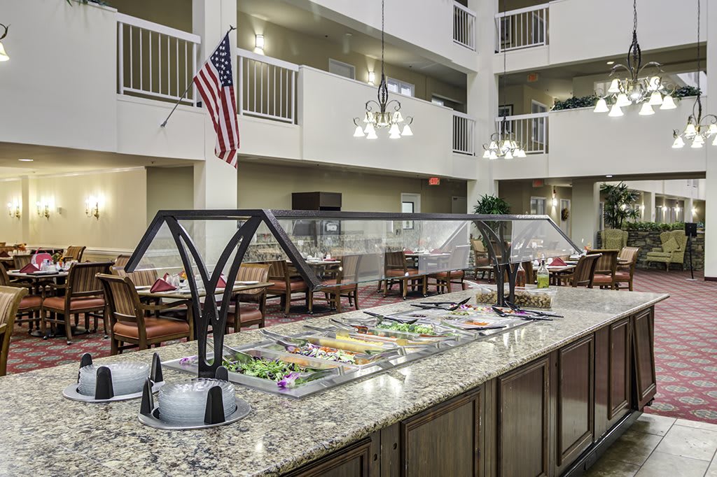 Dunwoody Pines Retirement Community dining room