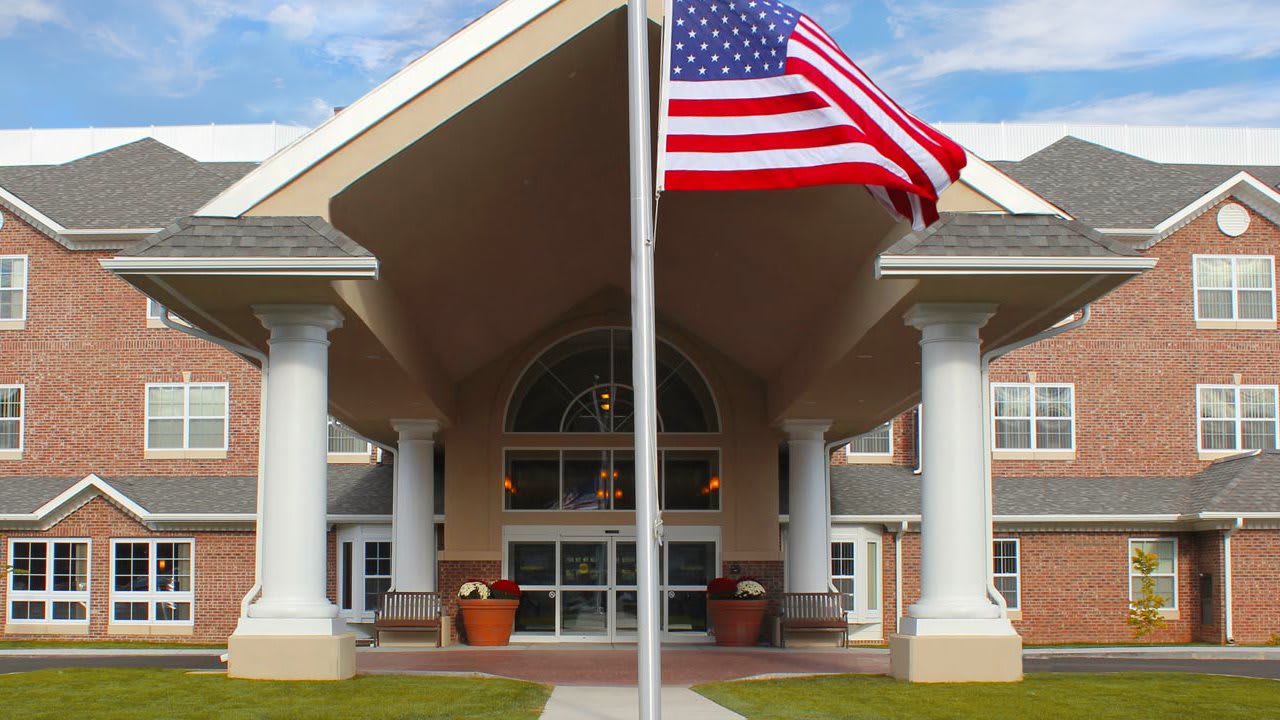 Towne Center Retirement Community outdoor common area