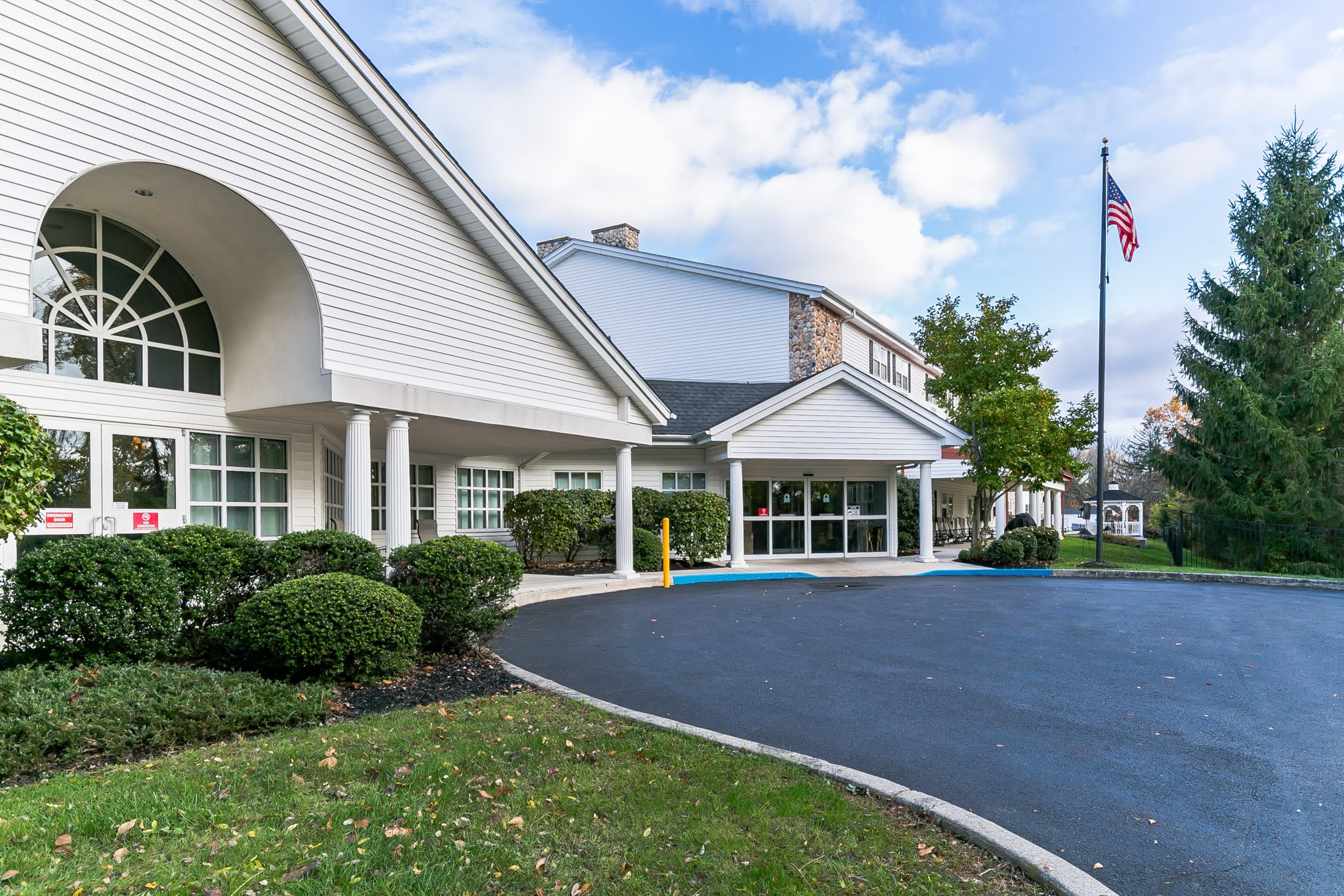 Rittenhouse Village at Lehigh Valley community exterior