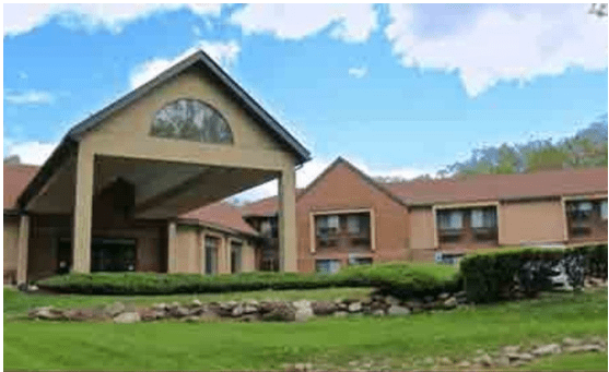 Promenade at Chestnut Ridge community exterior