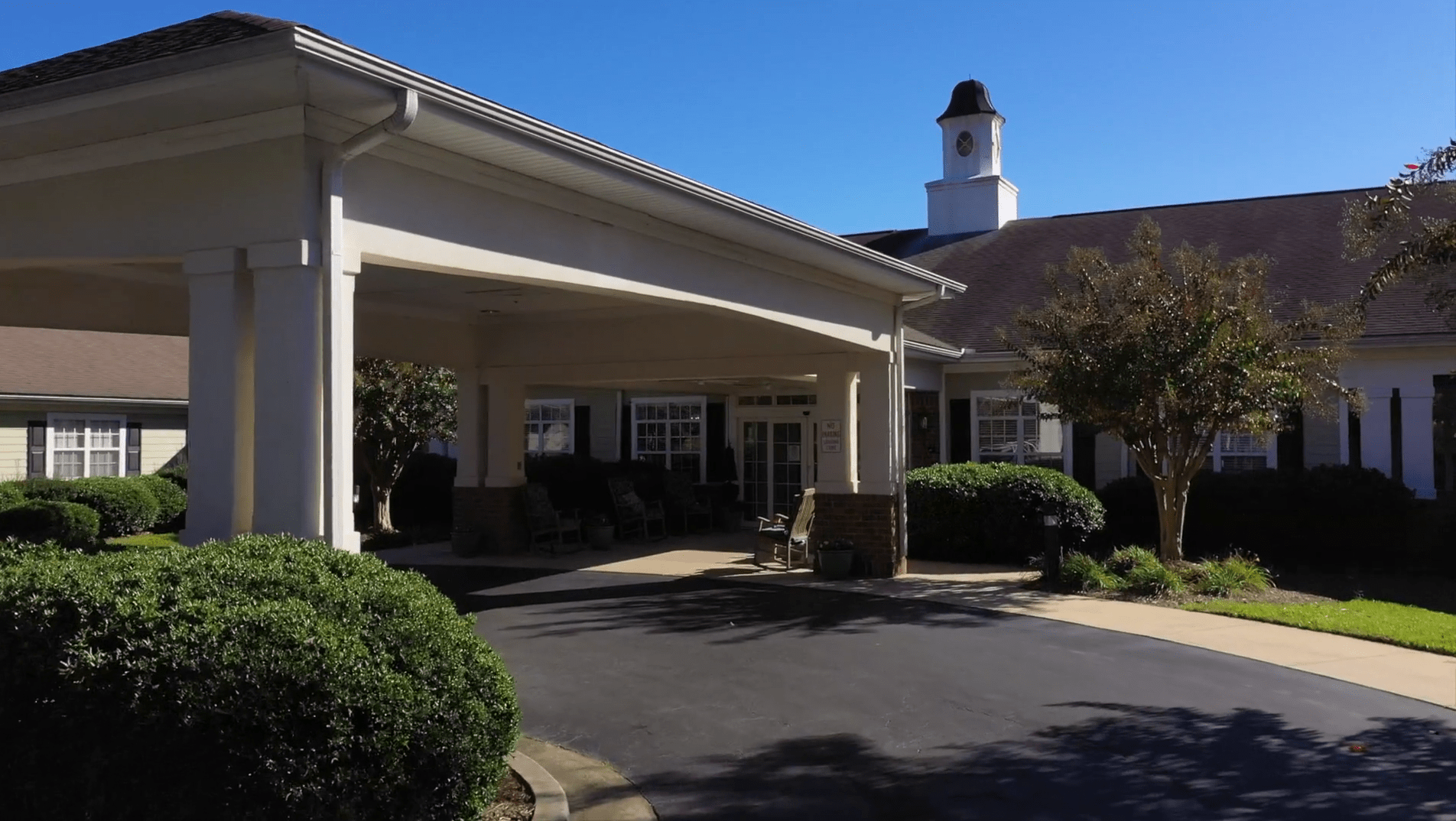 Viva Senior Living at Easley community exterior