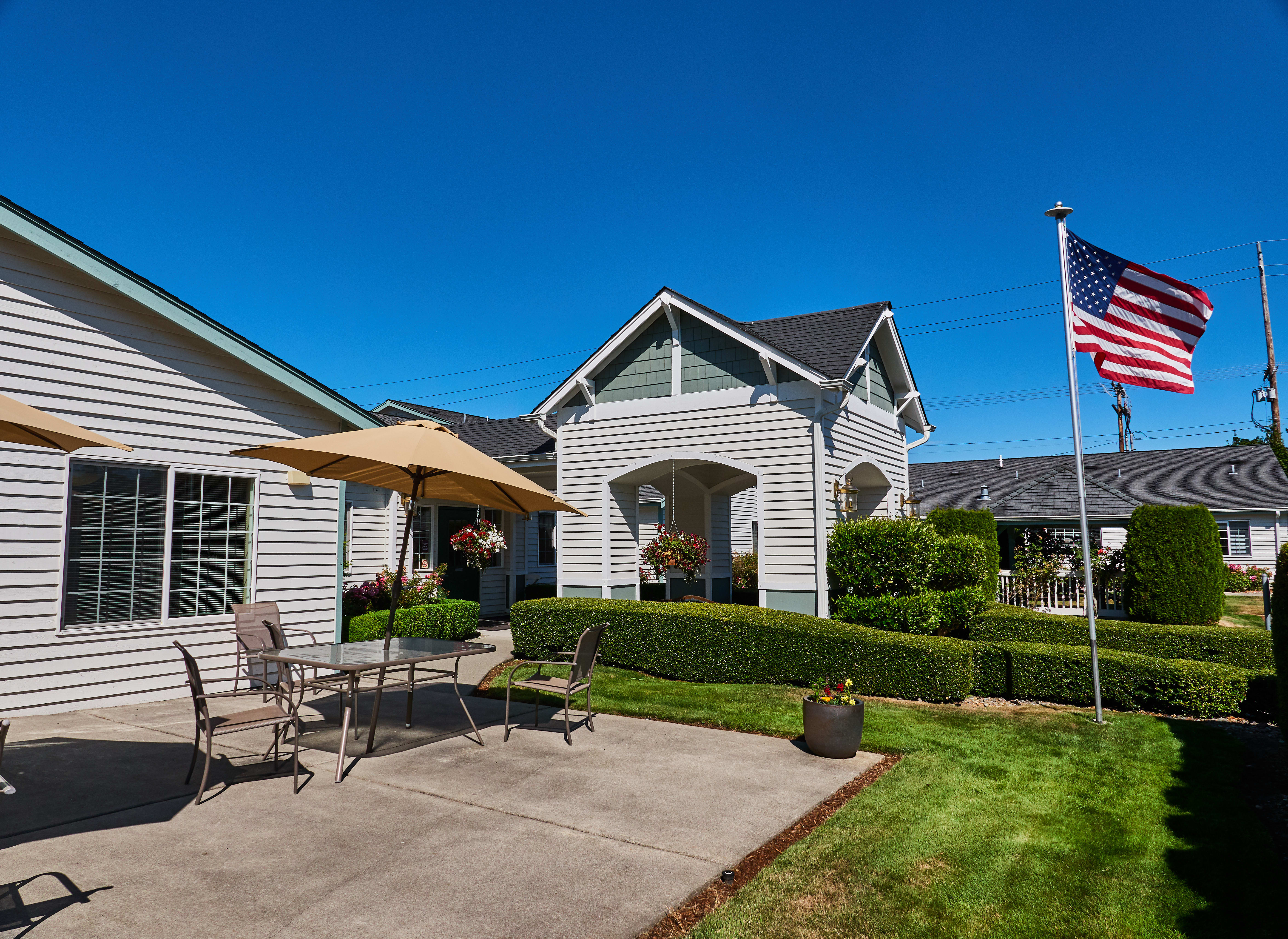 South Pointe Assisted Living Outdoor Common Area