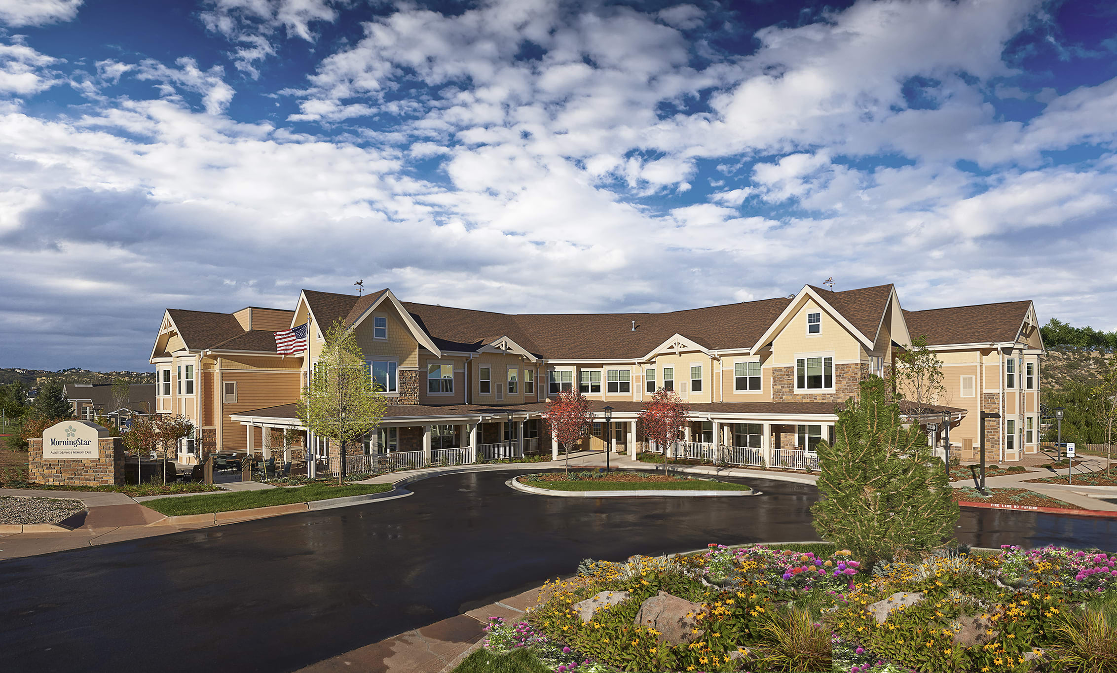 MorningStar Assisted Living & Memory Care at Mountain Shadows community exterior